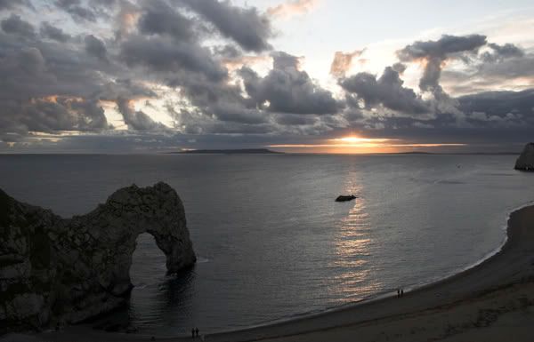 IMAGE: http://i109.photobucket.com/albums/n50/groundog/dor600.jpg