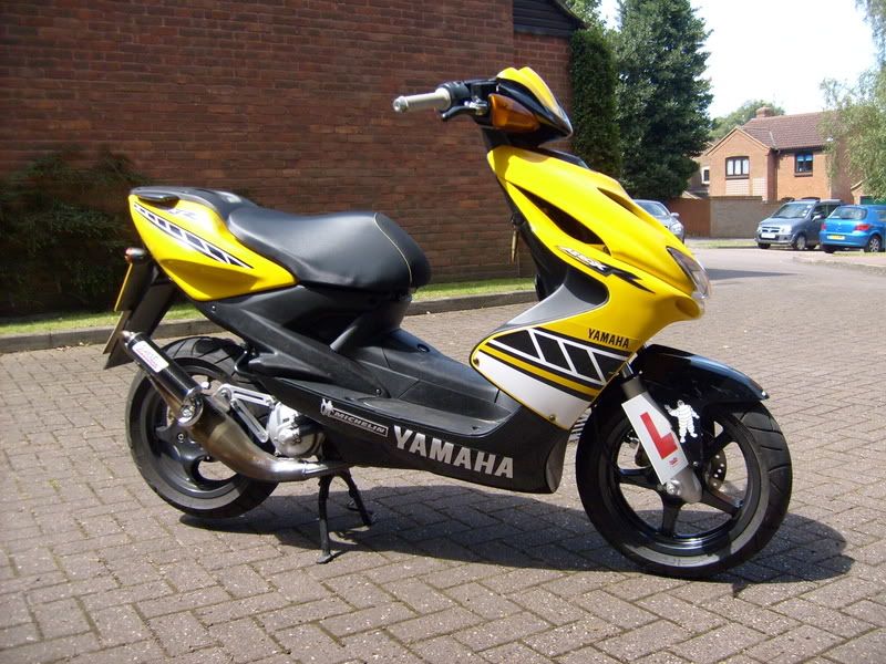 moped001.jpg