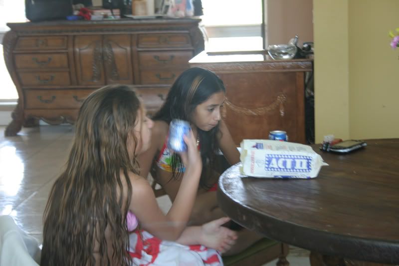 IMAGE: http://i109.photobucket.com/albums/n56/dozerlyp/IMG_0095.jpg