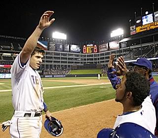 Ian Kinsler had 2 homeruns and 3 rbi in the Rangers 5-3 win over the Twins.