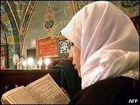 Turkey secularist against headscarves women