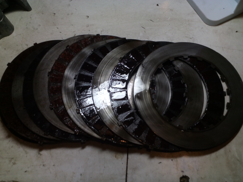 Oil on Clutch Plates photo Clutch Plates covered in oil_zpsftz7pxtg.png
