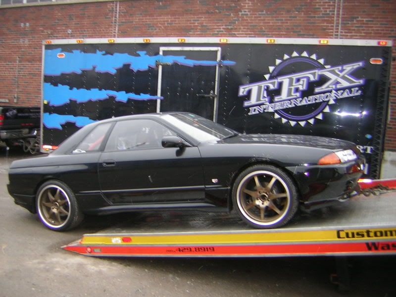 http://i109.photobucket.com/albums/n77/FITZPATRICK_07/Nissan%20Skyline/Picture460.jpg