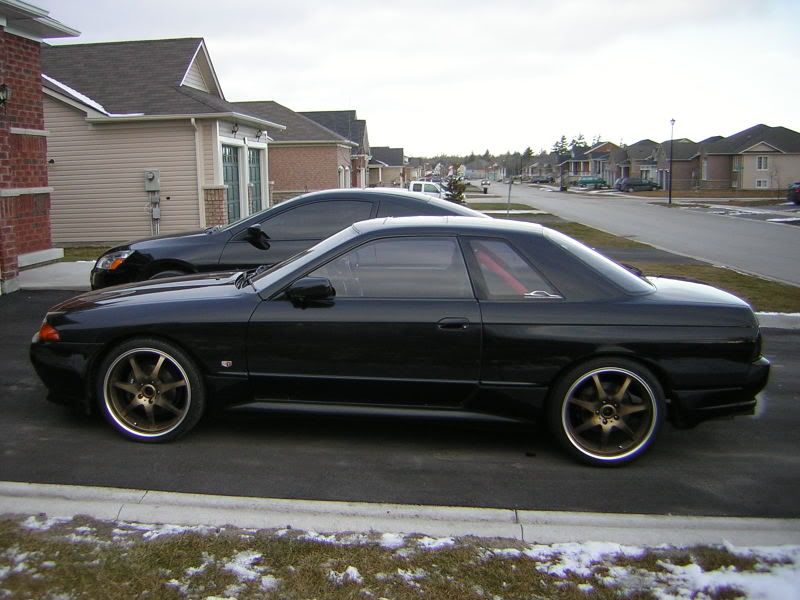 http://i109.photobucket.com/albums/n77/FITZPATRICK_07/Nissan%20Skyline/Picture488.jpg